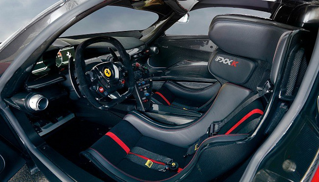 Interior Ferrari FXX K
