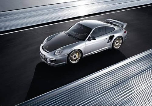 Porsche 911 GT2 RS – Atinge  330 km/h